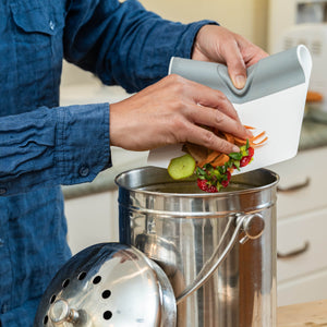 ScooperDuper™ Folding Food Scooper ⭐⭐⭐⭐⭐